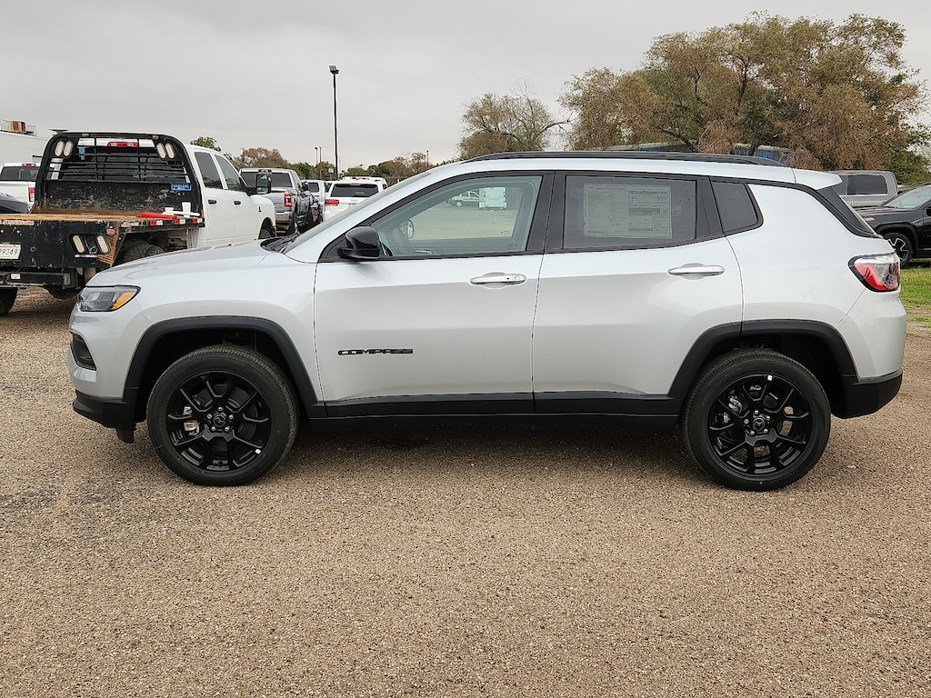 New 2026 Jeep Compass LATITUDE ALTITUDE 4X4 Sport Utility