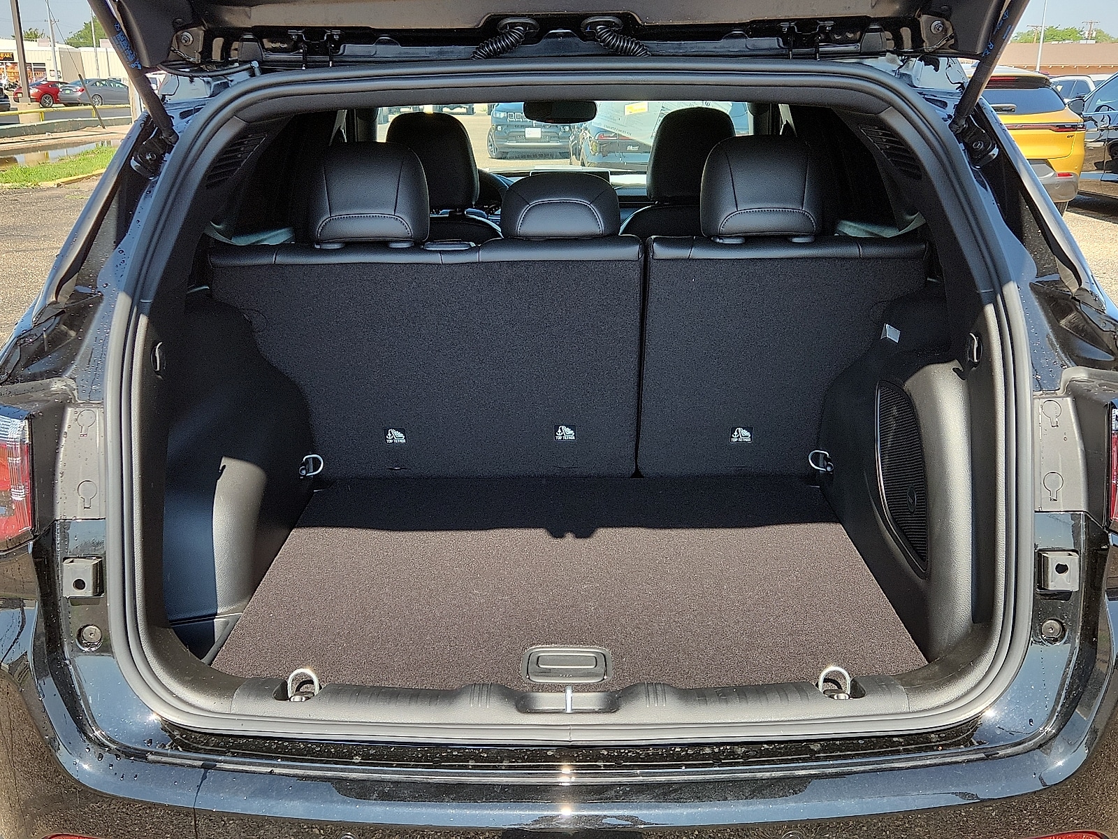 2025 Jeep Compass Limited - Photo 8