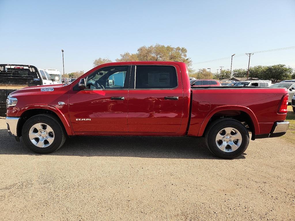 New 2027 Ram 1500 BIG HORN CREW CAB 4X2 5'7 BOX Pickup