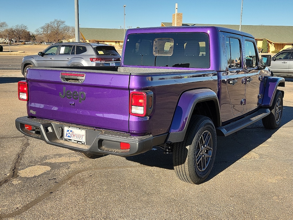 New 2026 Jeep Gladiator SPORT S 4X4 Pickup