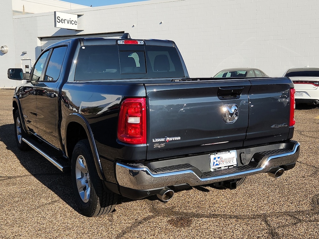 New 2026 Ram 1500 LONE STAR CREW CAB 4X4 5'7 BOX Pickup