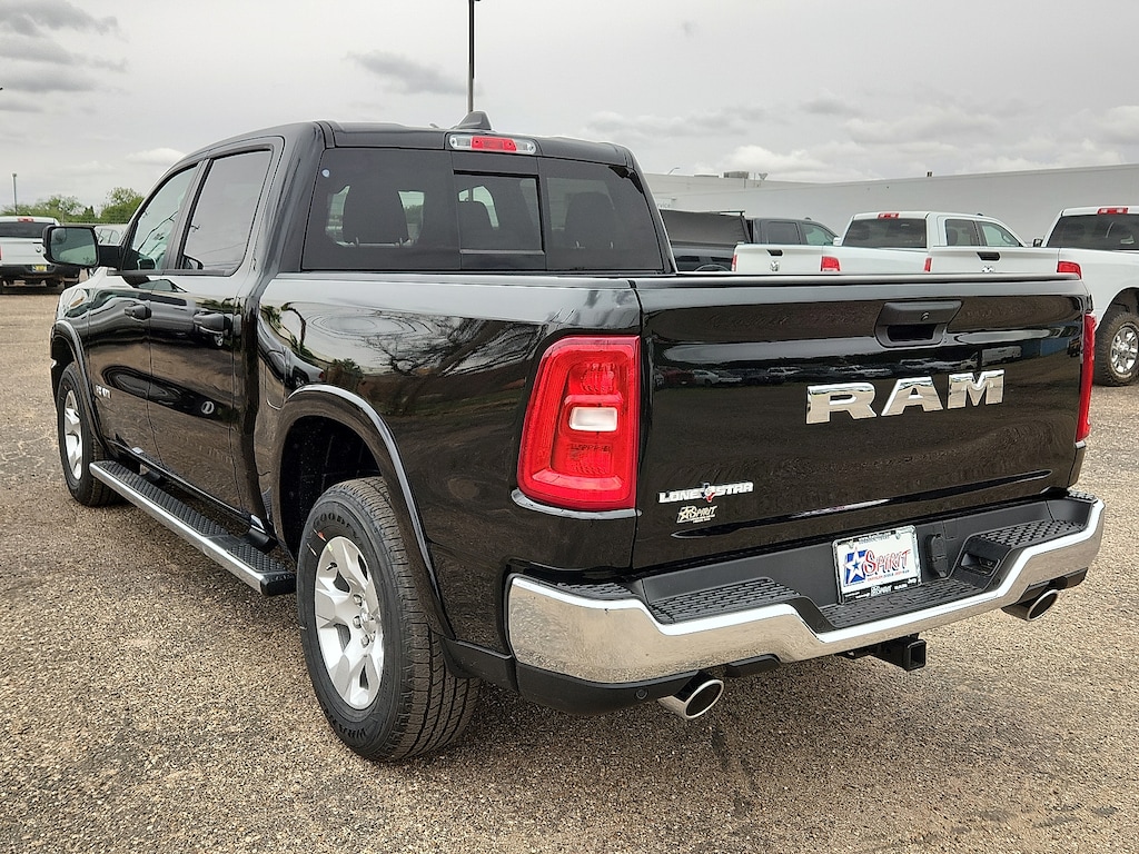 New 2026 Ram 1500 LONE STAR CREW CAB 4X2 5'7 BOX Pickup