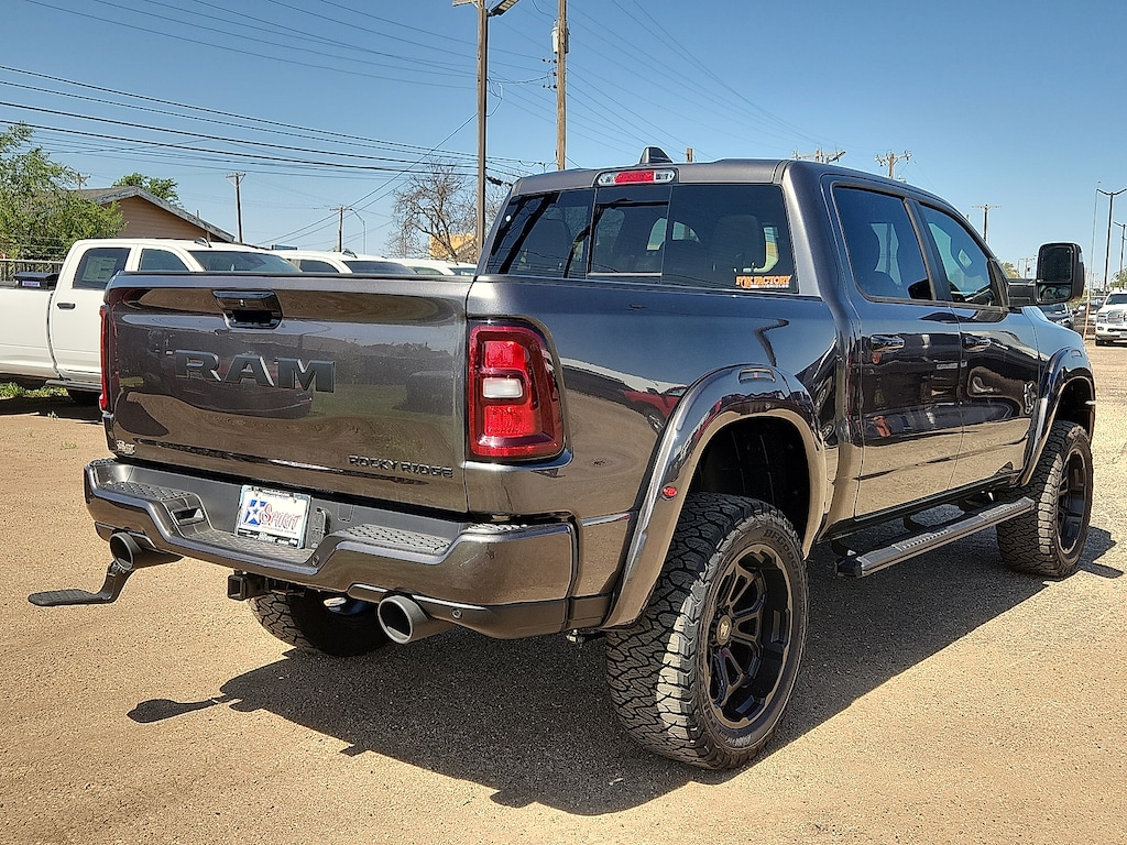 New 2026 Ram 1500 BIG HORN CREW CAB 4X4 5'7 BOX Pickup