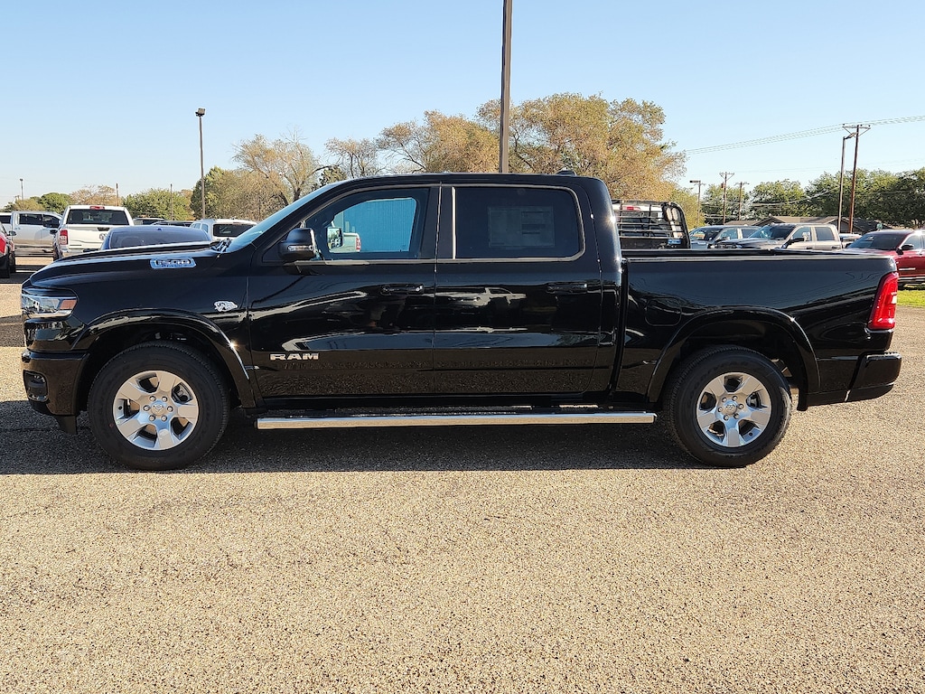 New 2027 Ram 1500 BIG HORN CREW CAB 4X2 5'7 BOX Pickup