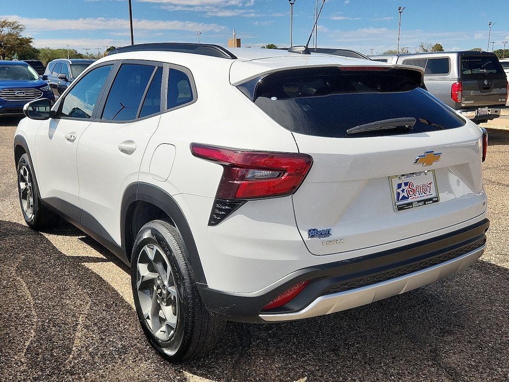 Used 2025 Chevrolet Trax LT Front-Wheel Drive