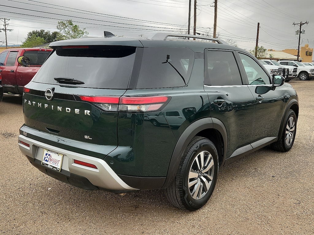 Used 2025 Nissan Pathfinder SL Front-Wheel Drive