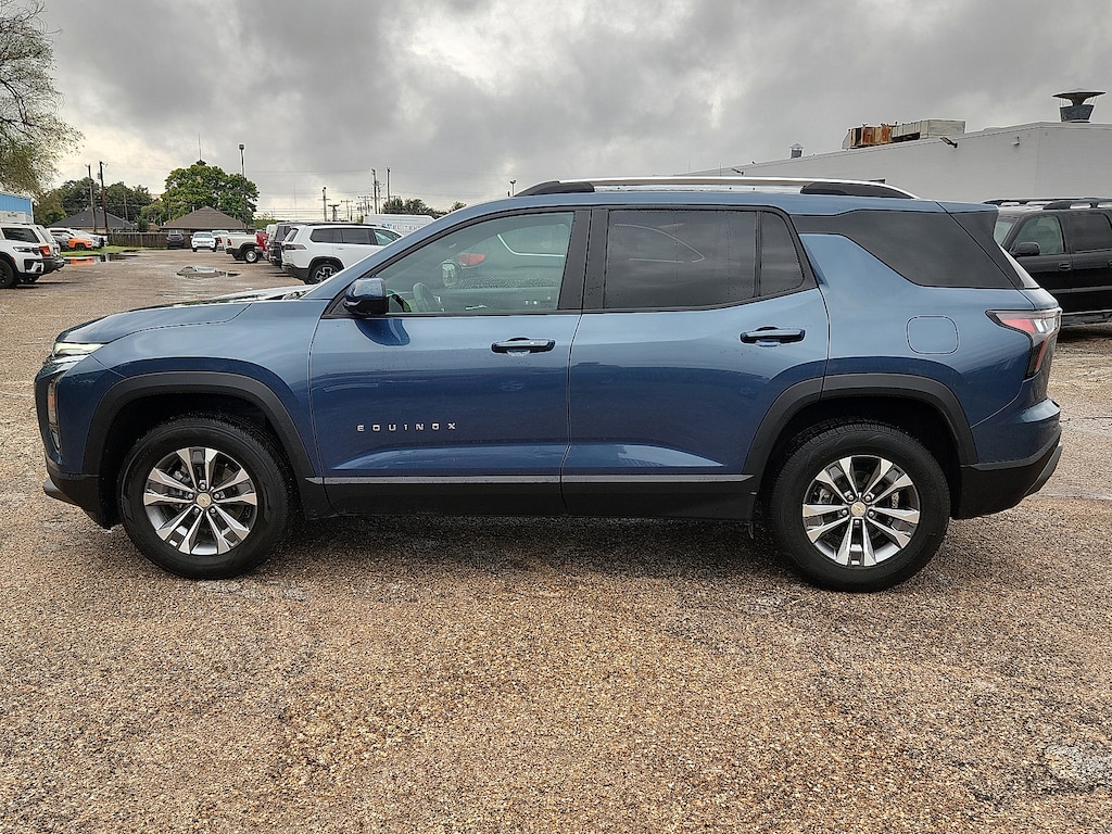 Used 2025 Chevrolet Equinox LT Front-Wheel Drive