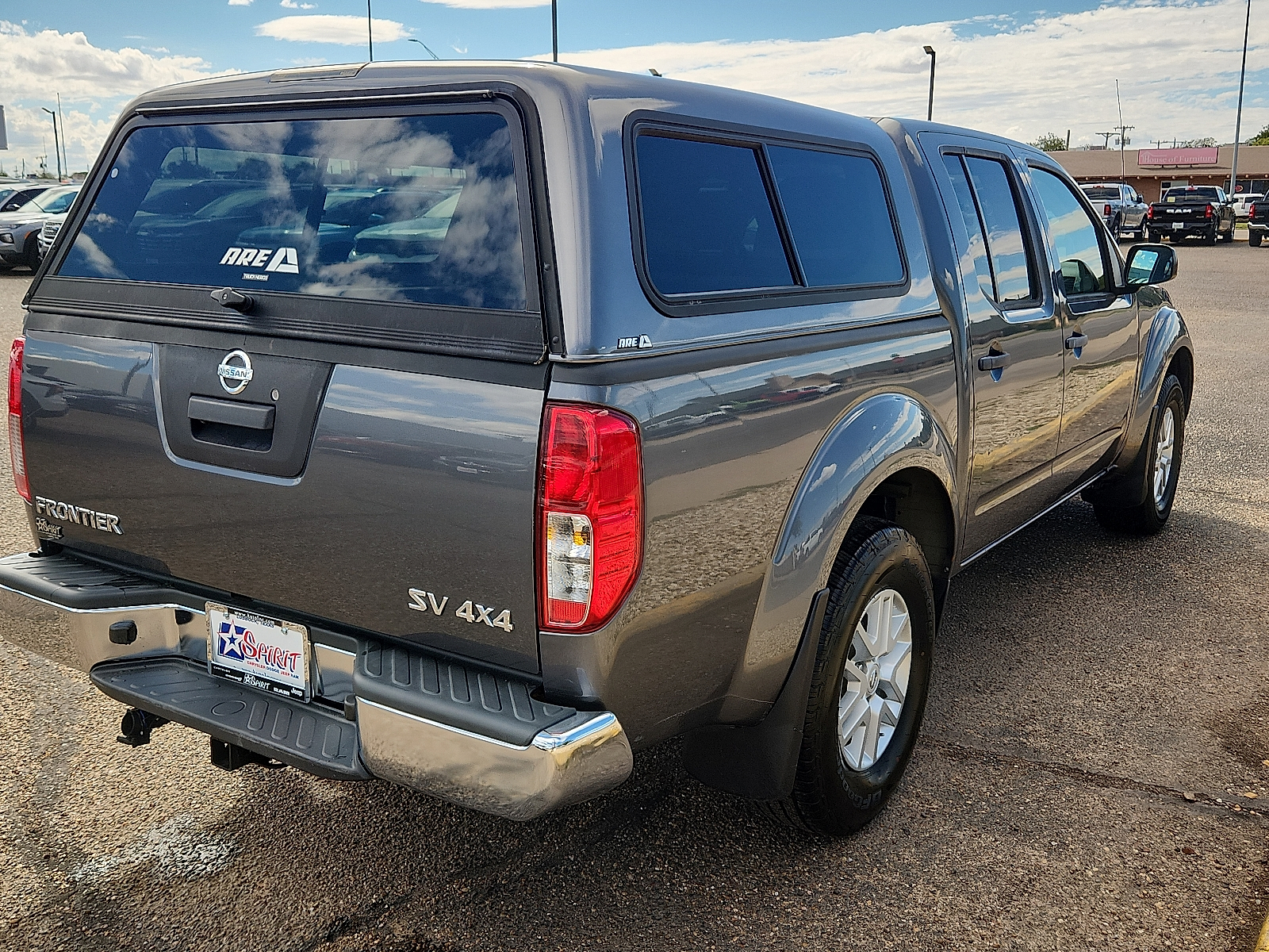 Used 2018 Nissan Frontier SV 4x4 Crew Cab 6 ft. box 139.9 in. WB