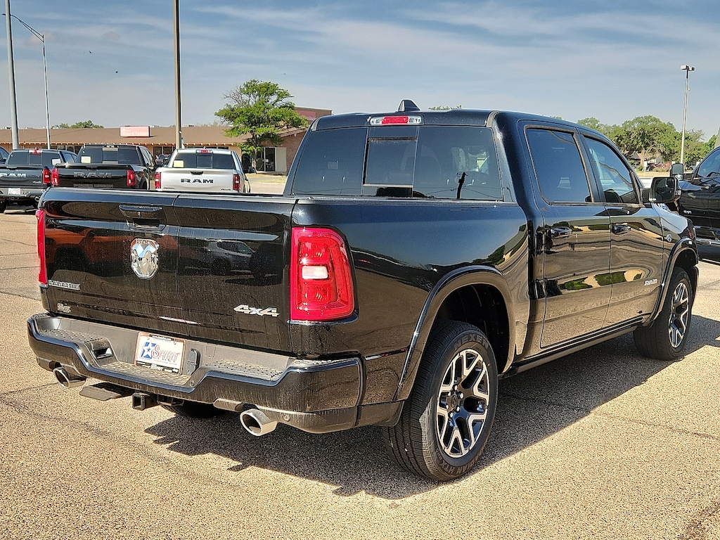 New 2026 Ram 1500 LARAMIE CREW CAB 4X4 5'7 BOX Pickup