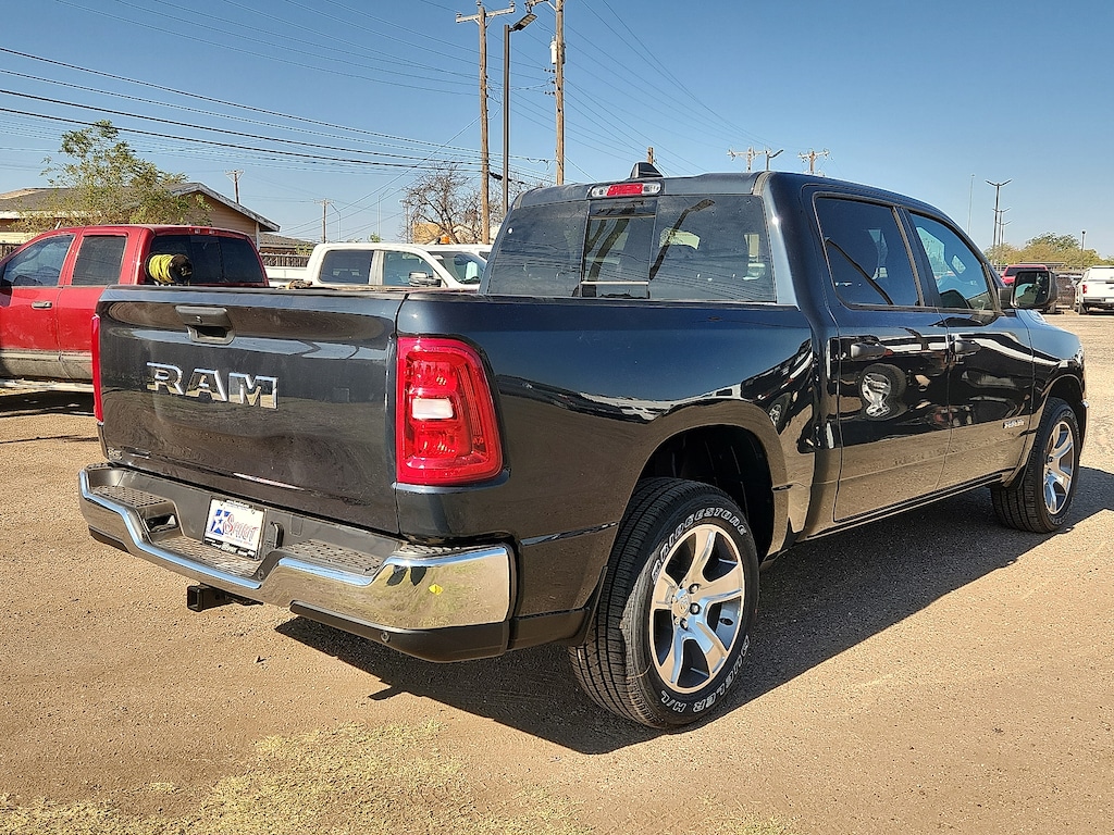 New 2026 Ram 1500 TRADESMAN CREW CAB 4X2 5'7 BOX Pickup