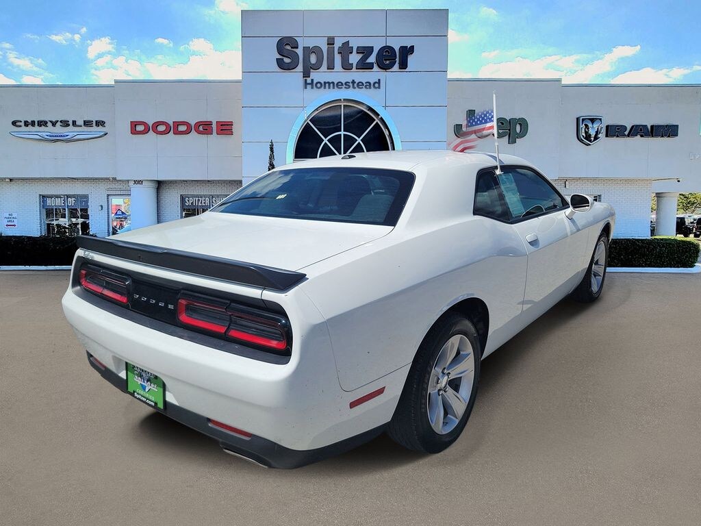 Used 2023 Dodge Challenger SXT Coupe 2023 Dodge Challenger SXT - photo 2