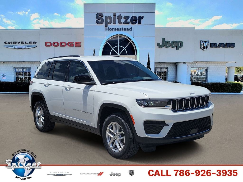 2026 Jeep Grand Cherokee Laredo - photo 1