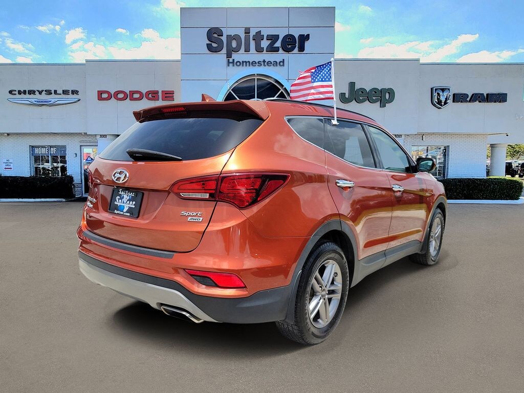 Used 2017 Hyundai Santa Fe Sport 2.4 Base SUV 2017 Hyundai Santa Fe Sport 2.4 Base - photo 2