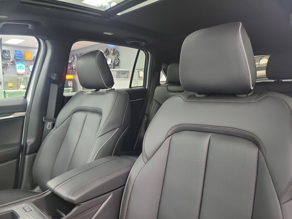 2025 Jeep Wagoneer S Limited - Photo 19