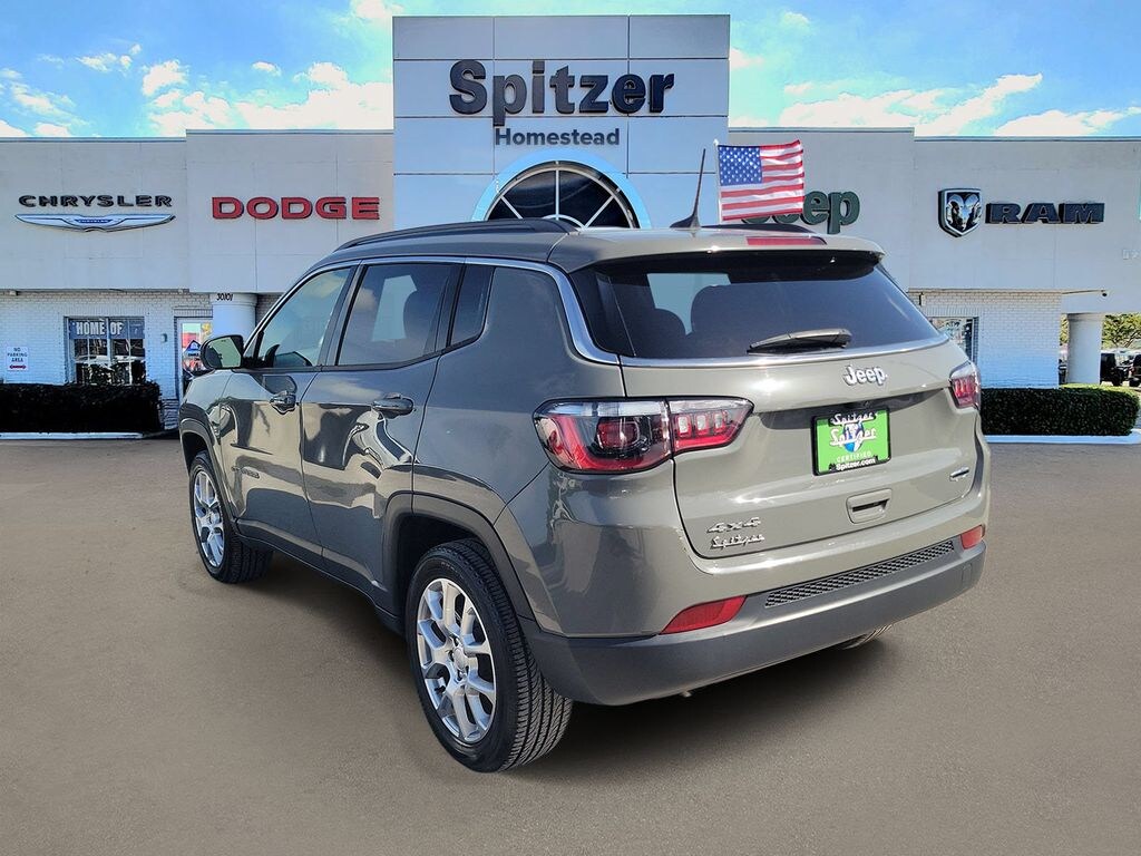 Used 2023 Jeep Compass Latitude Lux SUV 2023 Jeep Compass Latitude Lux - photo 3