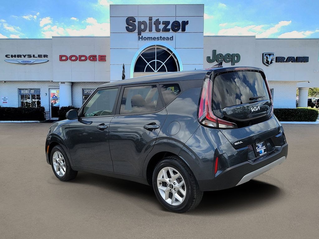 Used 2024 Kia Soul LX Hatchback 2024 Kia Soul LX - photo 3
