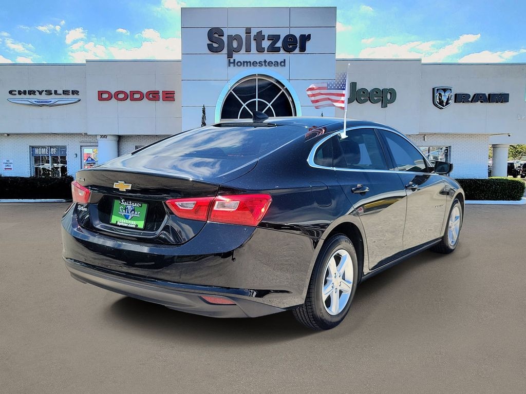Used 2022 Chevrolet Malibu LS Sedan 2022 Chevrolet Malibu LS - photo 2