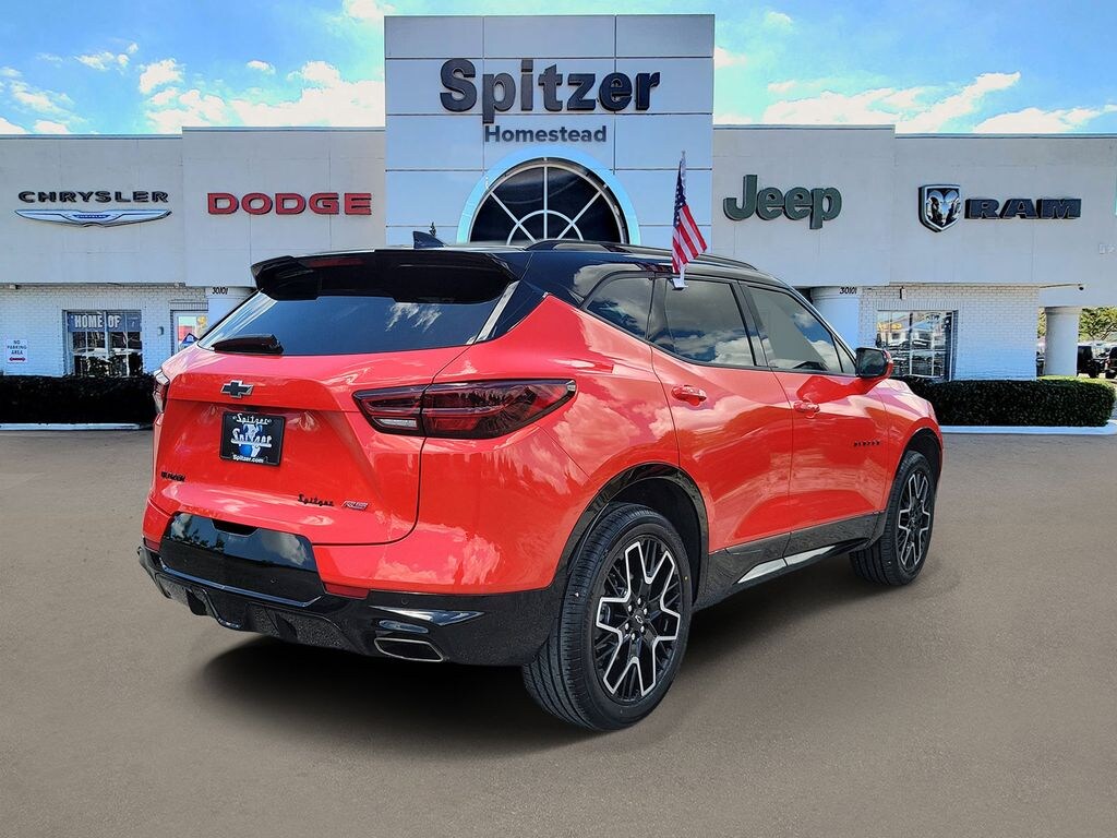 Used 2025 Chevrolet Blazer RS SUV 2025 Chevrolet Blazer RS - photo 2