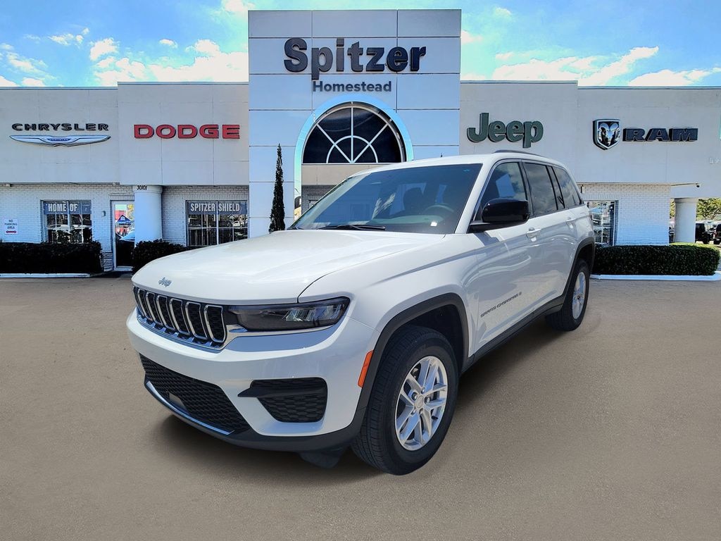 2026 Jeep Grand Cherokee Laredo - photo 4