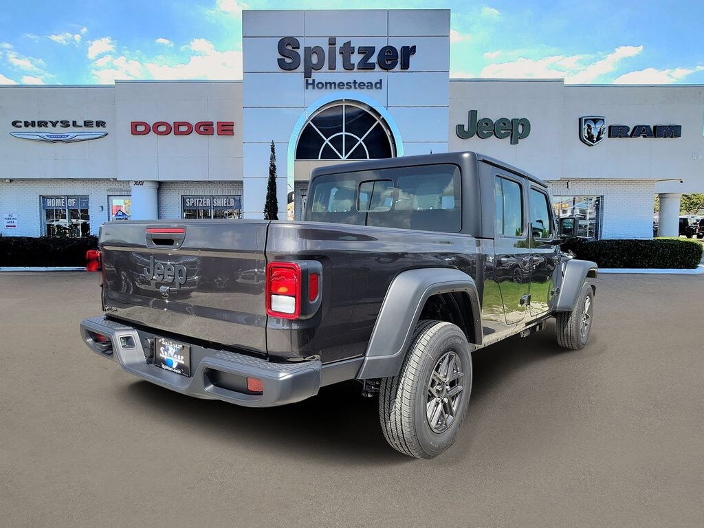 2026 Jeep Gladiator Sport - photo 2
