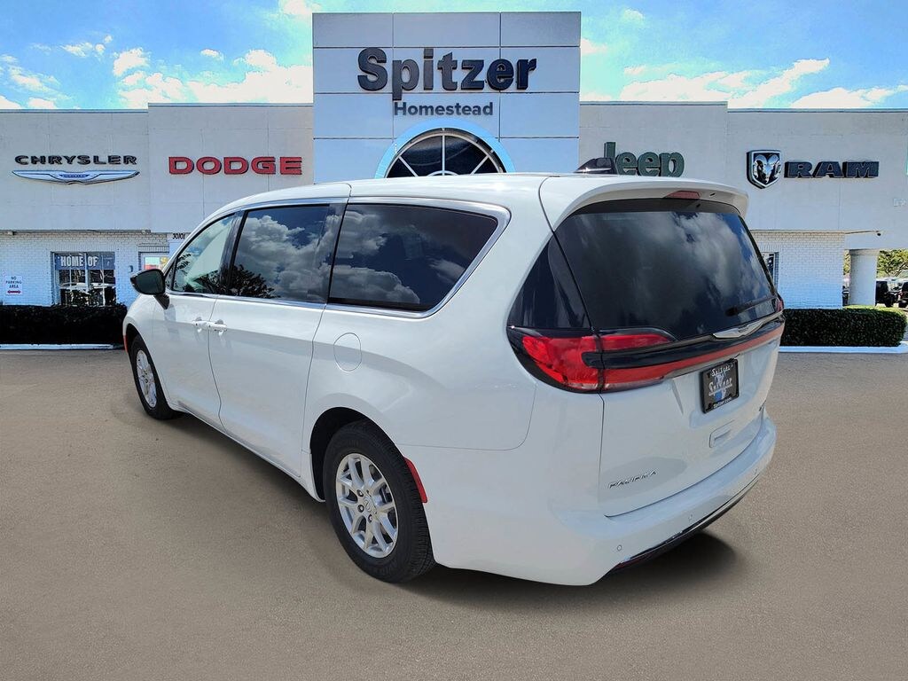 New 2026 Chrysler Pacifica Select Passenger Van 2026 Chrysler Pacifica Select - photo 3