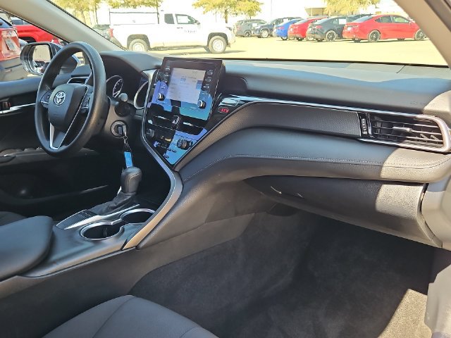 2023 Toyota Camry LE - Photo 19