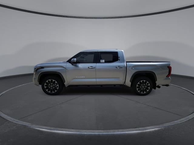 2026 Toyota Tundra Limited - Photo 9