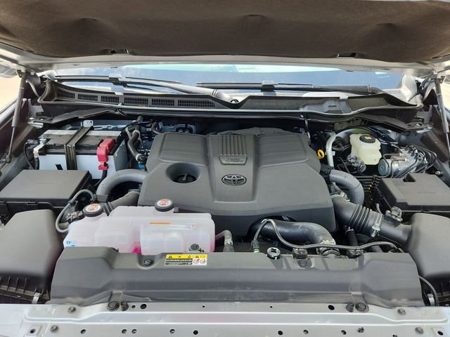 2026 Toyota Tundra Limited - Photo 12