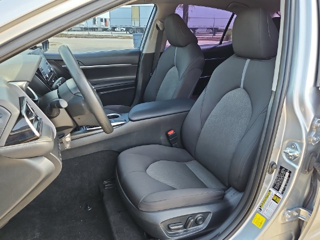 2023 Toyota Camry LE - Photo 14