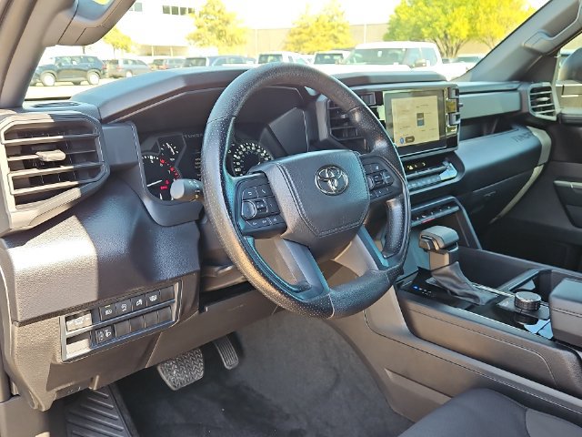 2025 Toyota Tundra SR5 - Photo 10