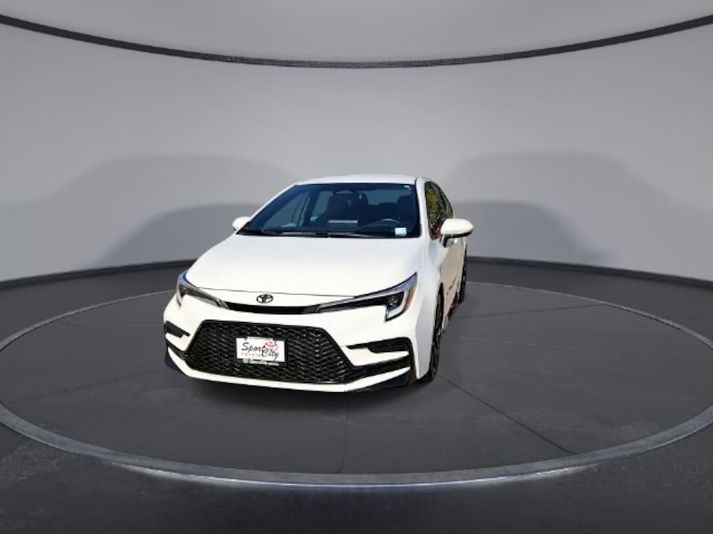 Used 2026 Toyota Corolla SE Sedan