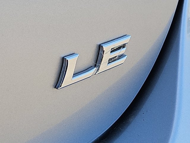 2023 Toyota Camry LE - Photo 11
