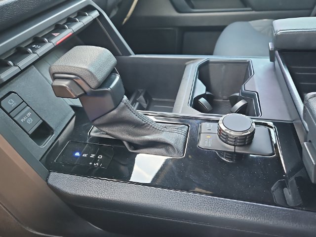 2025 Toyota Tundra SR5 - Photo 25