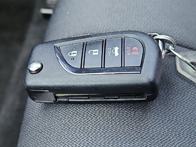 2023 Toyota Camry LE - Photo 28