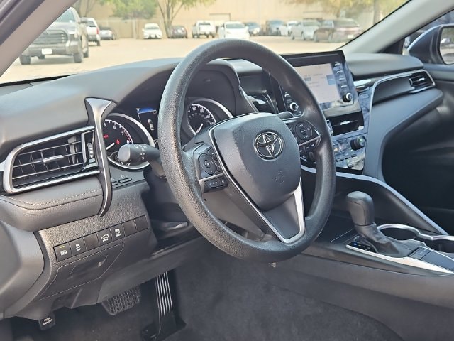 2023 Toyota Camry LE - Photo 10