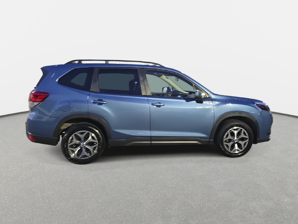Used 2023 Subaru Forester Premium SUV