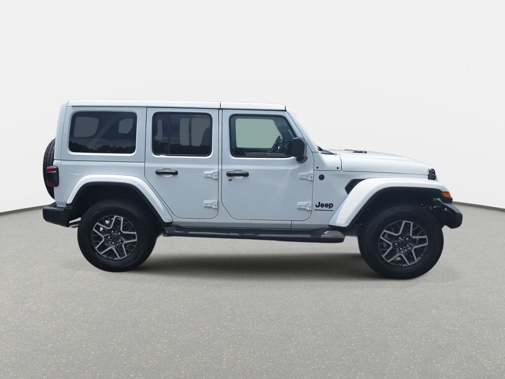 New 2026 Jeep Wrangler 4-DOOR SAHARA Sport Utility