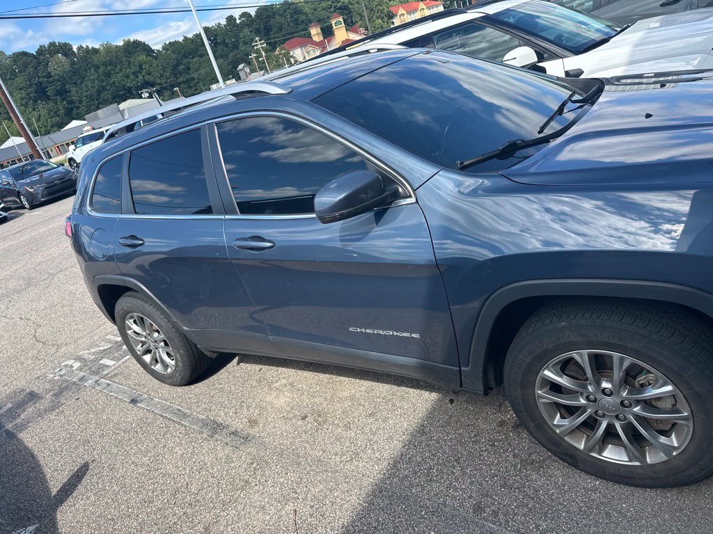 Used 2021 Jeep Cherokee Latitude Plus SUV