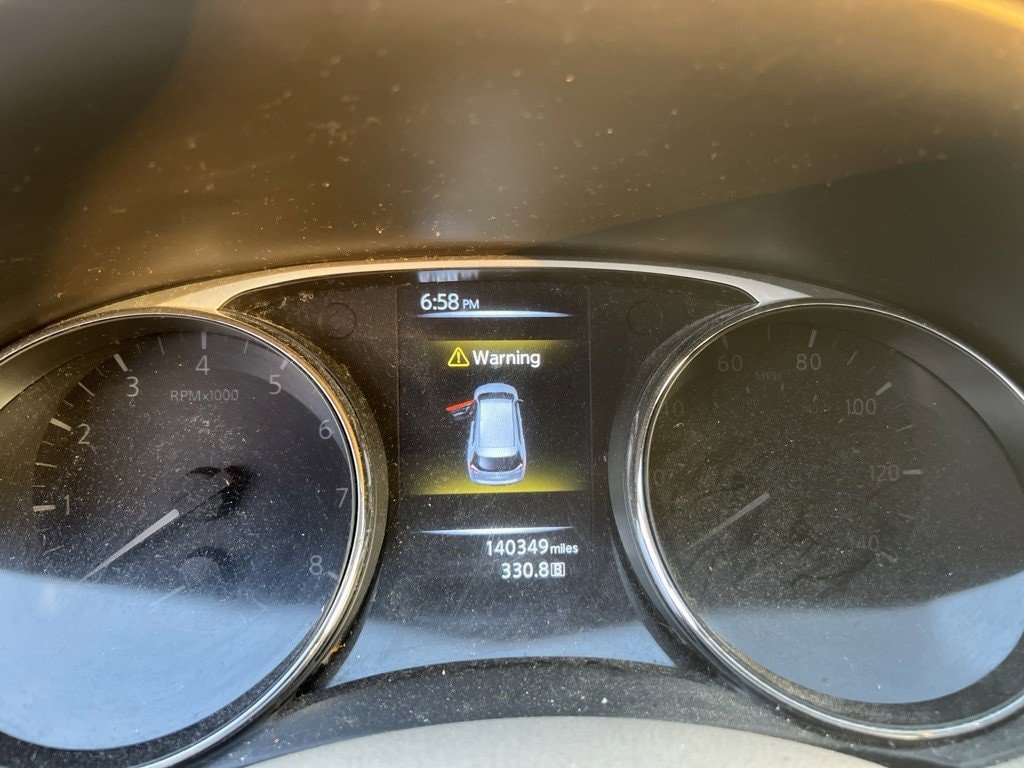 Used 2014 Nissan Rogue SV SUV