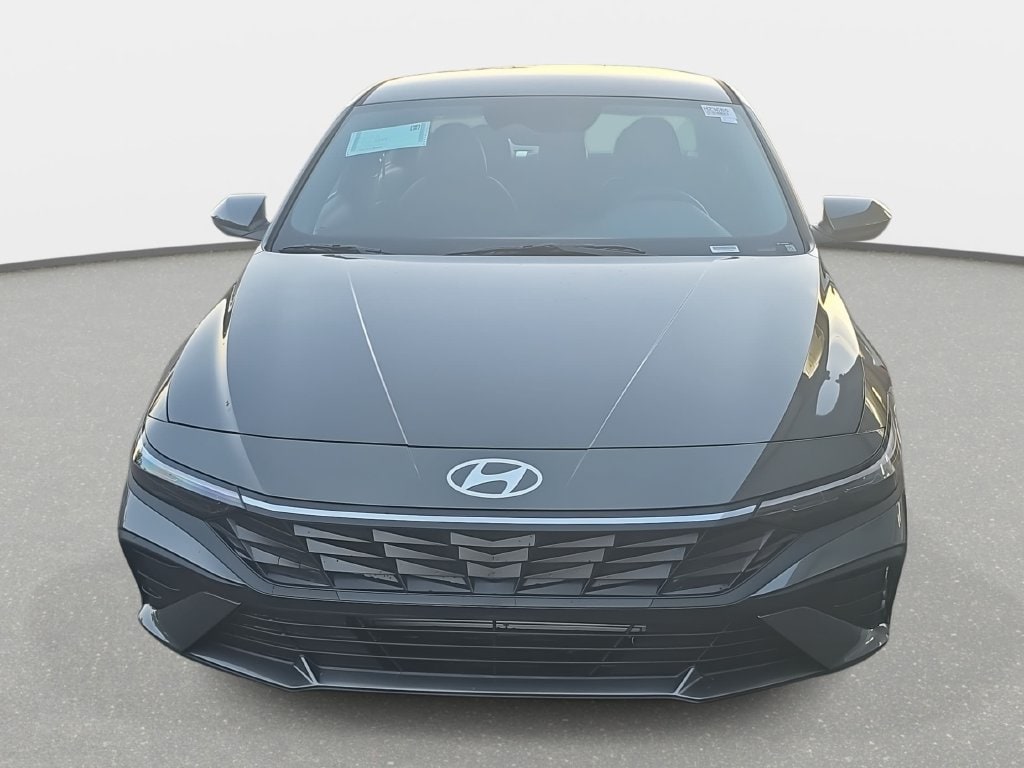 New 2026 Hyundai Elantra SE Sedan
