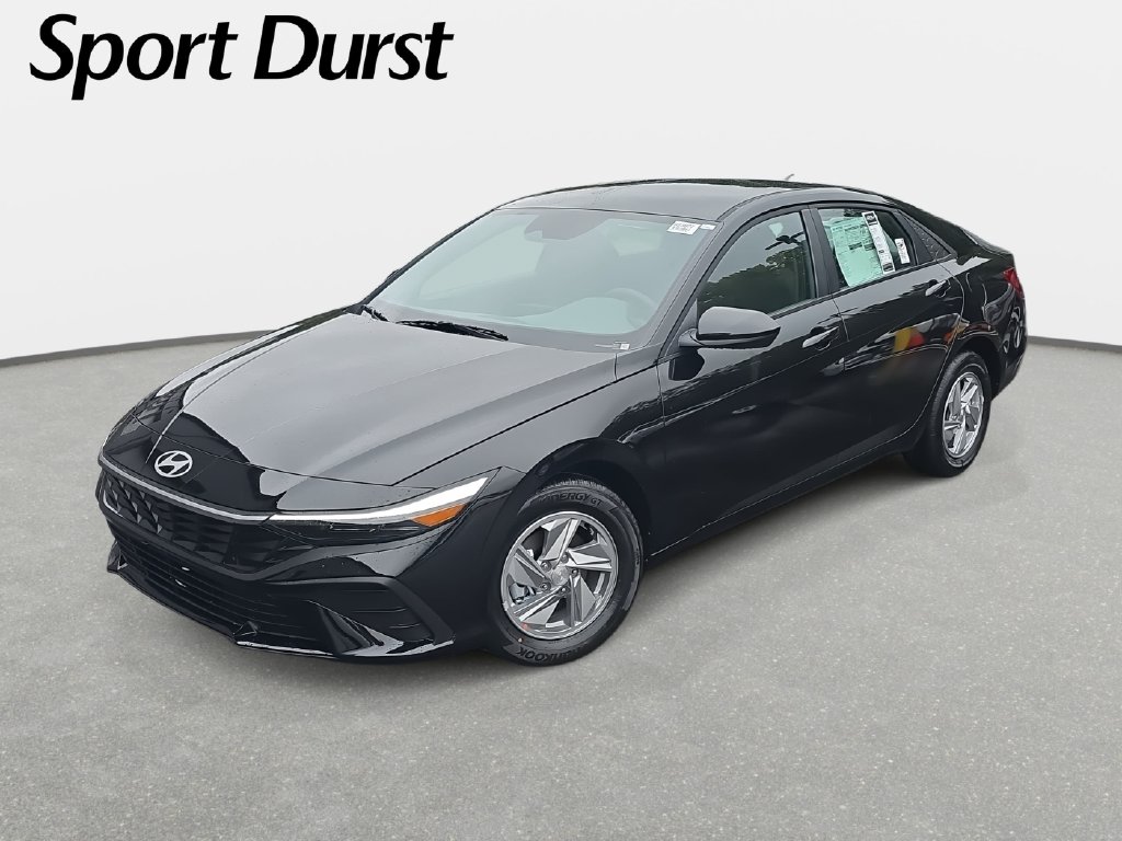 New 2026 Hyundai Elantra SE Sedan