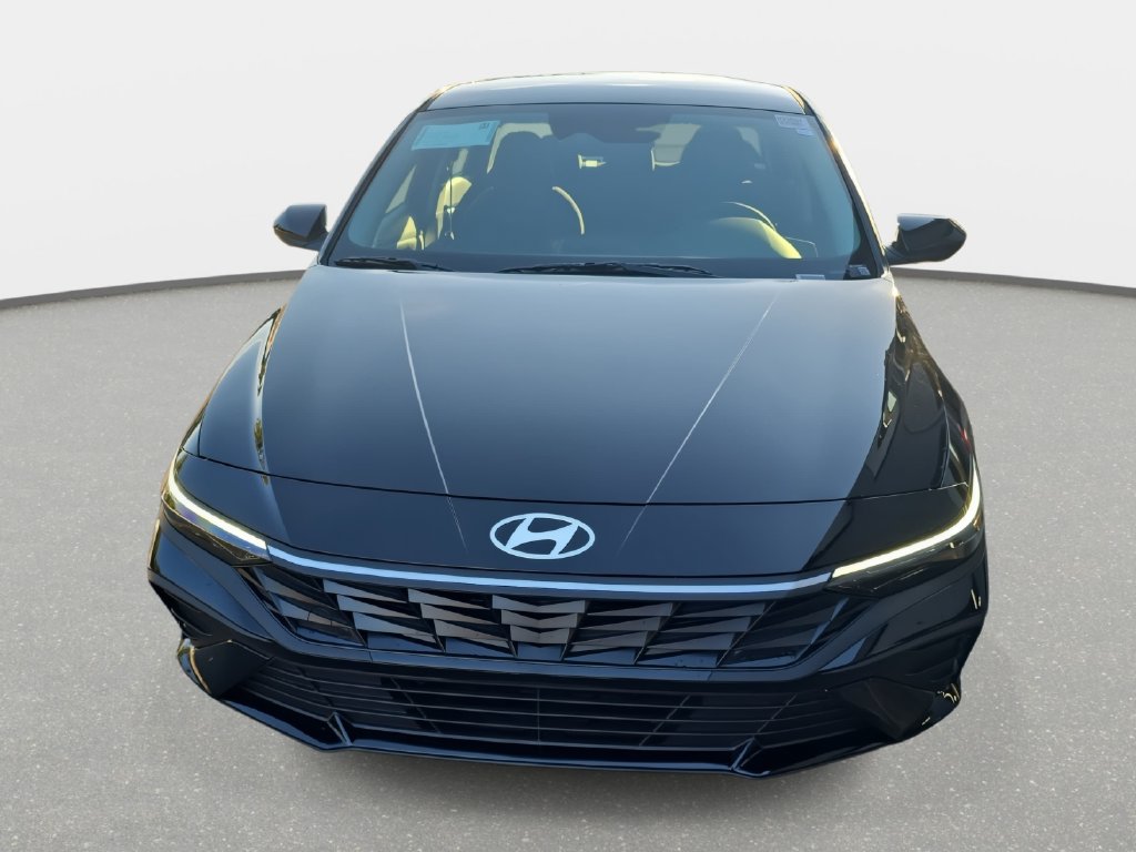 New 2026 Hyundai Elantra SE Sedan