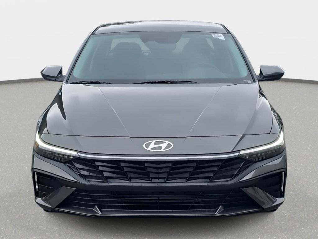 New 2026 Hyundai Elantra SE Sedan