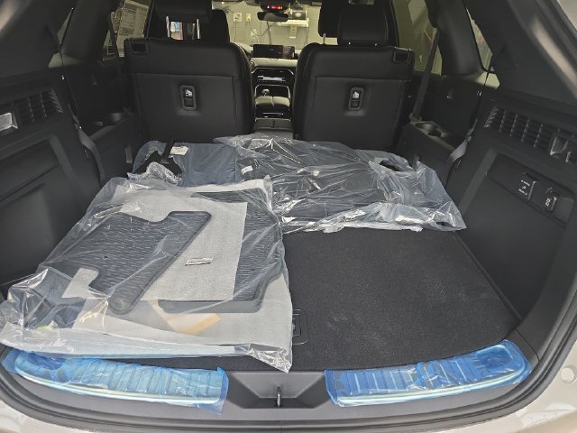 2026 Mazda CX-90 Premium Plus Package - Photo 13