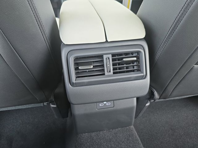 2026 Mazda CX-50 Premium - Photo 16