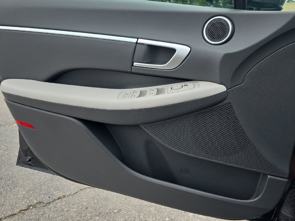 2026 Hyundai Sonata Hybrid SEL - Photo 22