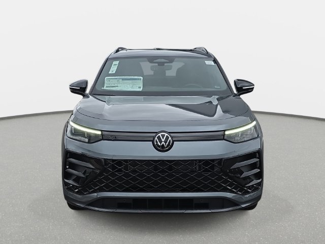 New 2026 Volkswagen Tiguan SE R-Line Black SUV