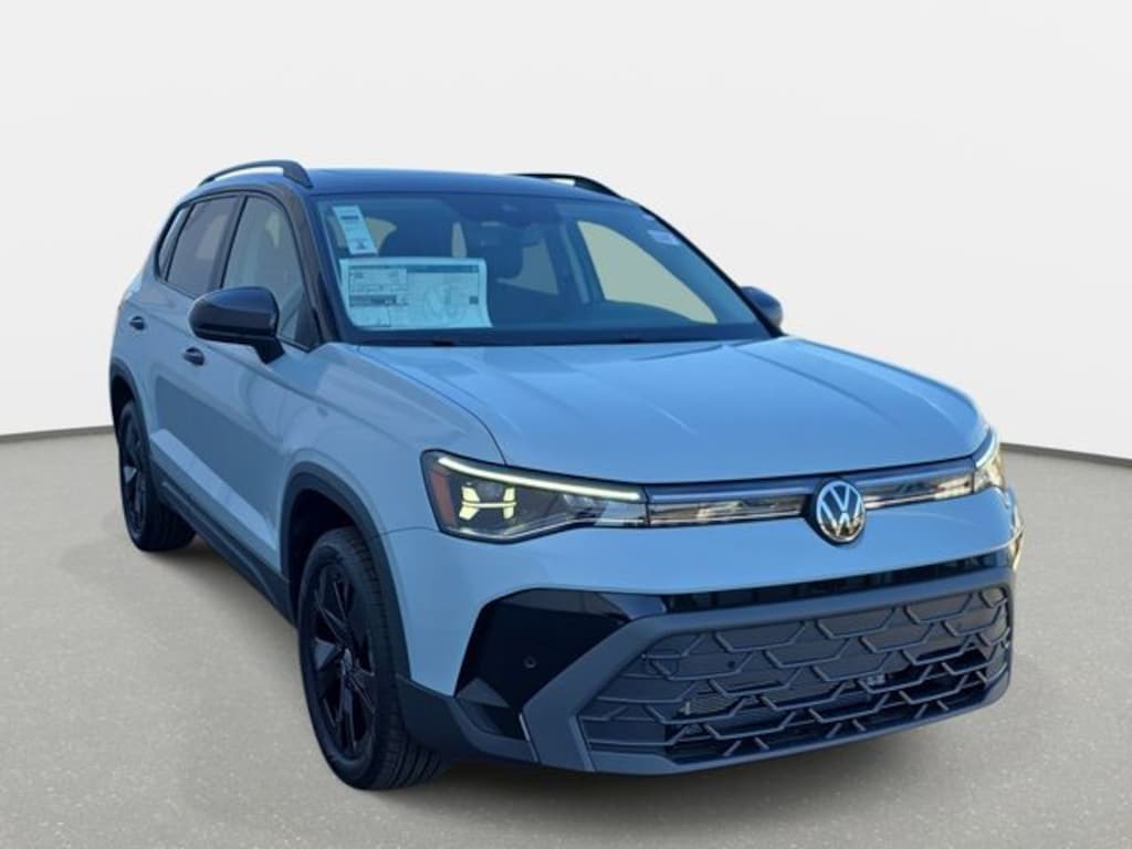 New 2027 Volkswagen Taos 1.5T SE Black SUV