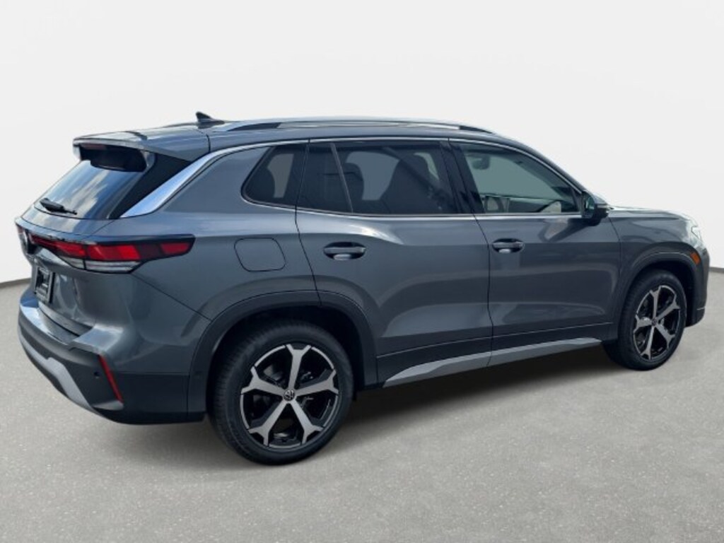 New 2026 Volkswagen Tiguan SE SUV