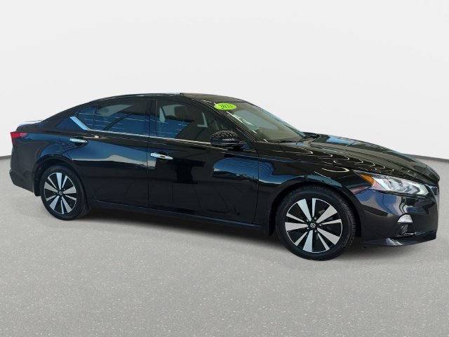 Used 2022 Nissan Altima 2.5 SL Sedan
